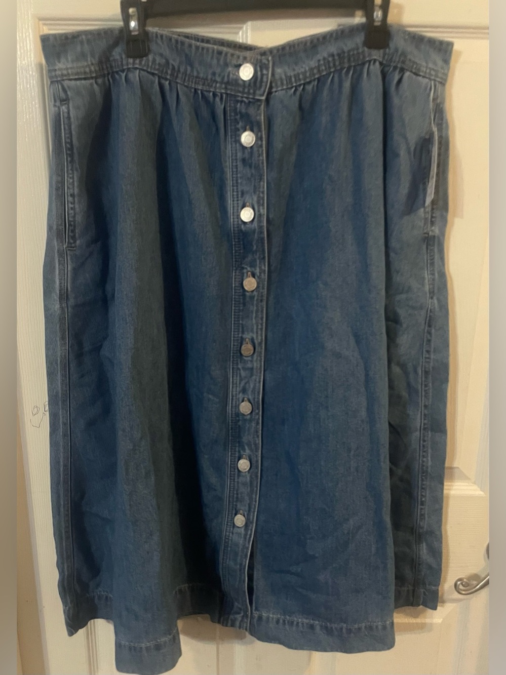 NWT Time and Tru Denim Midi Skirt XL 16-18 Button Front A-Line Medium Wash - Picture 6 of 9